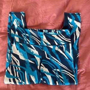 Under armour women’s medium leggings